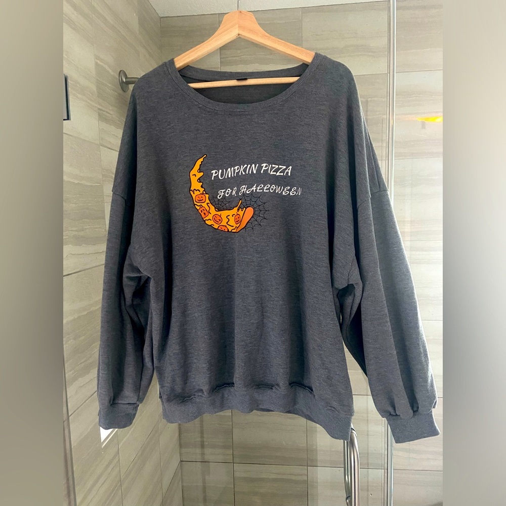 ❤️4 for $25❤️ Halloween pumpkin pizza crewneck sweater size 3XL‎
